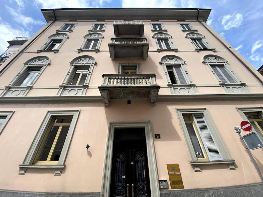 Cozy Apartment By The The Lake Of Lugano Exteriör bild